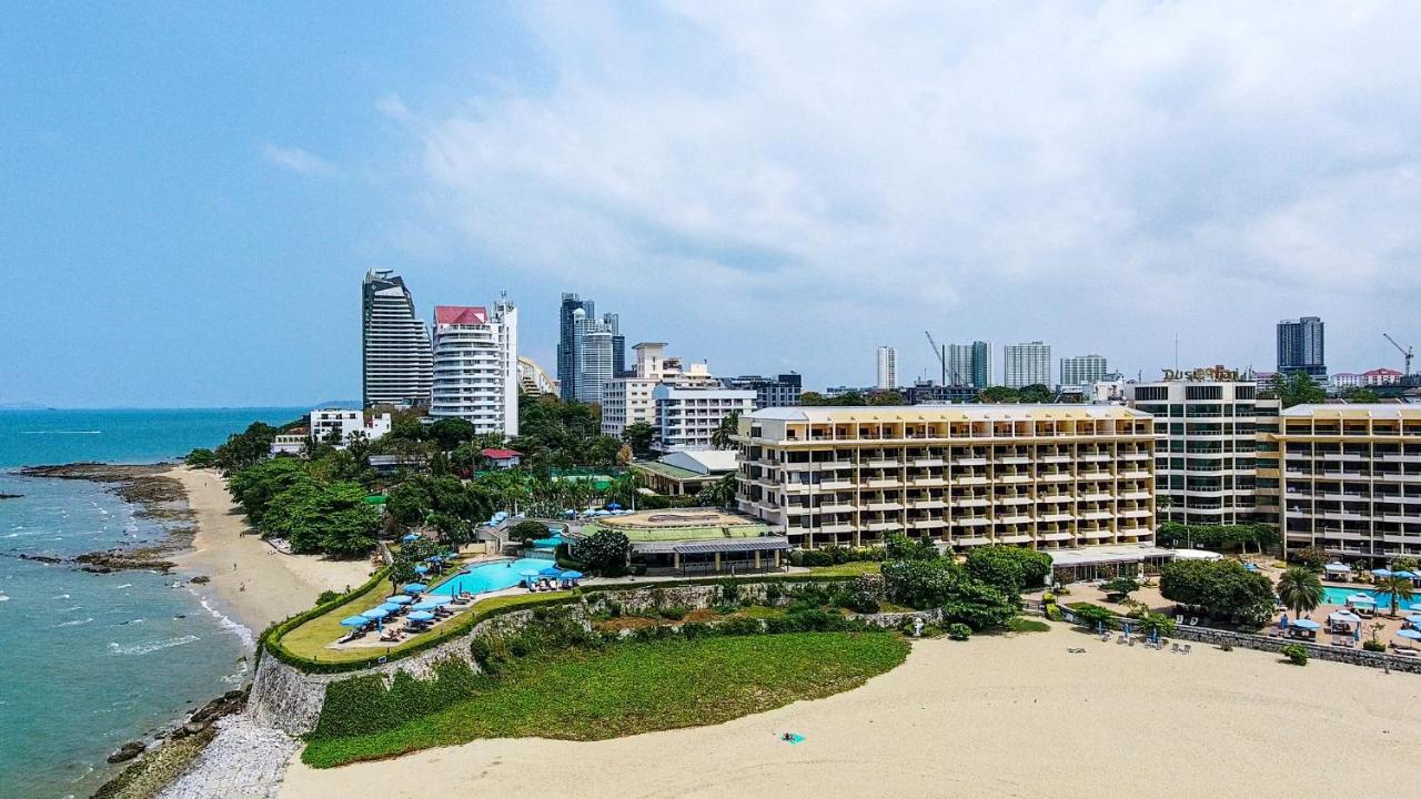 Dusit Thani Pattaya Exterior foto Hua Hin skyline